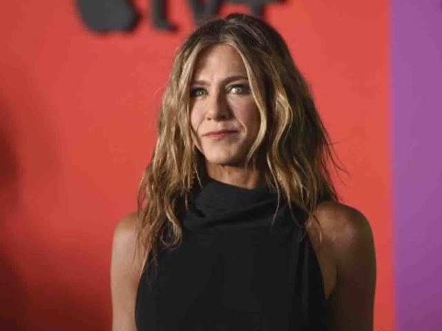 Jennifer Aniston Rachel To The Rescue Jennifer Aniston Confirms