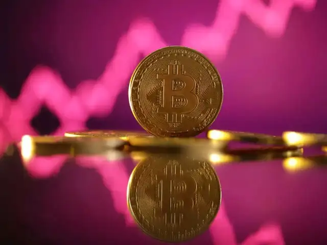 can-bitcoin-reach-250000-in-2025-decoding-cryptocurrencys-future.jpg