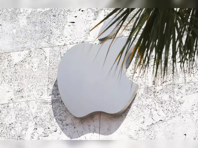 Apple agrees to $25 million fine for favouring immigrants over US 