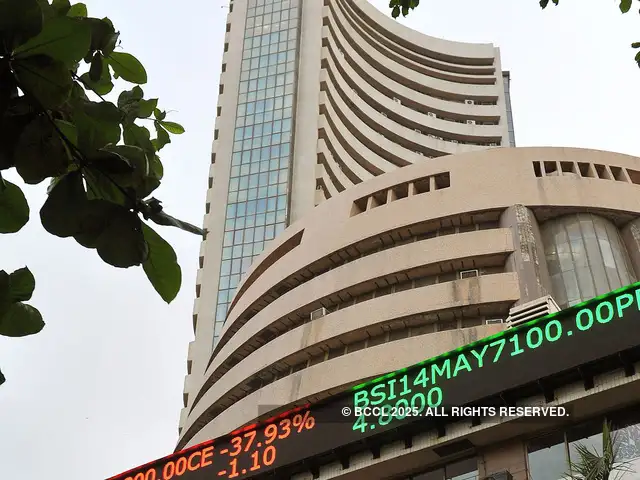 Sensex Sensex Gains 95 Pts Nifty Tops 11 600 It Financials Top Gainers The Economic Times