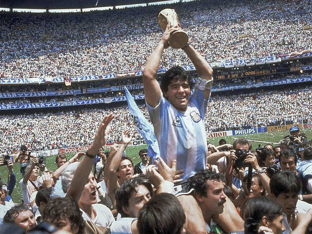 Maradona's debut