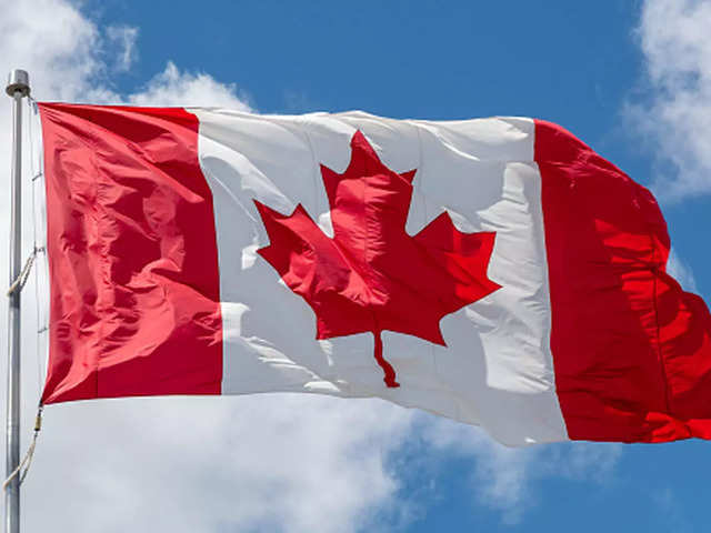 canada: Canada breaks record, issues 450,000 study permits in 2021 with  India leading the pack - The Economic Times