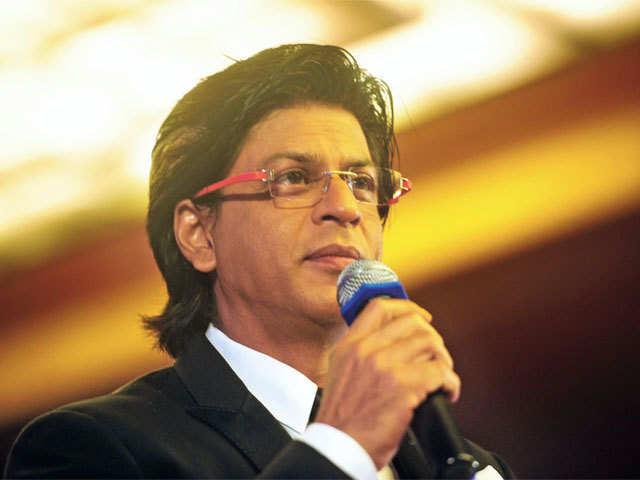 On his 50th birthday, SRK teases 'Fan' as return gift - The Economic Times