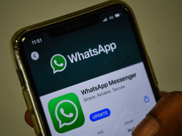 Featured image of post New Whatsapp Update Lets Users Customise Wallpapers For Different Chats : Whatsapp allows its users to customise their chat wallpapers and select any picture they want, but it does not offer the option for different chats to have different wallpapers.