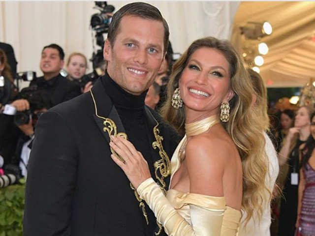 Signs Tom Brady and Gisele Bündchen were headed for the end zone