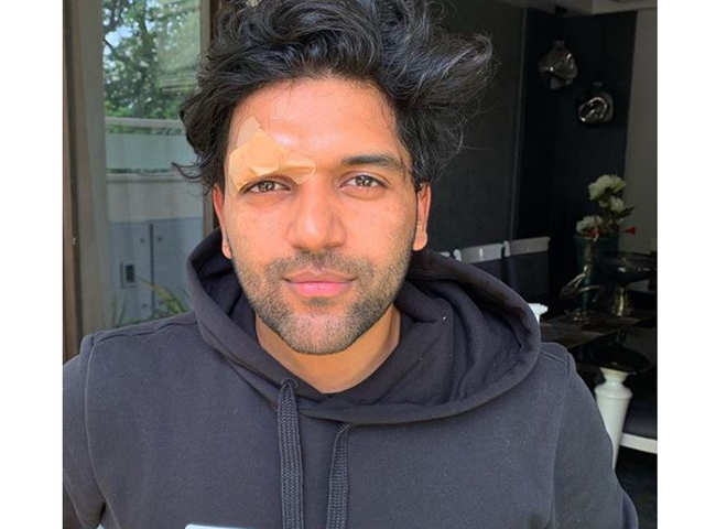Guru Randhawa: Guru Randhawa back in India, opens about being attacked by  an audience member through Instagram post - The Economic Times
