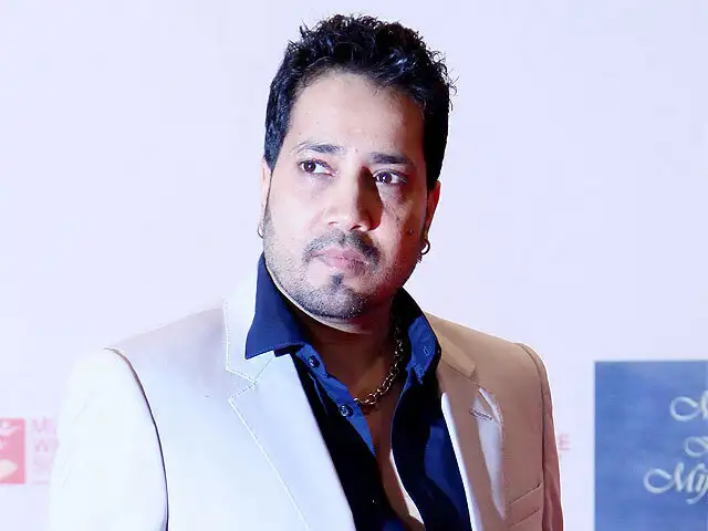 Mika Singh Arrested Bailed Out In Doctor S Assault Case The Economic Times