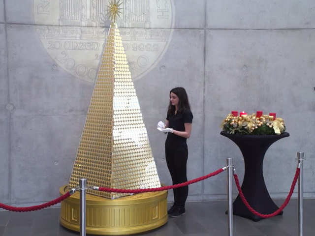 ​Pro Aurum gold Christmas tree, Germany - $2.6 million