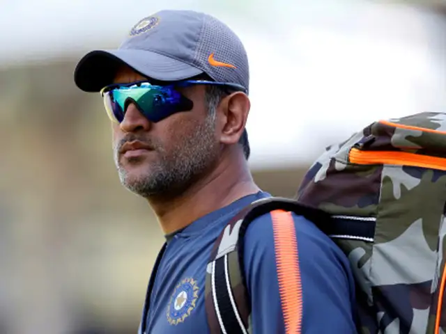 Dhoni Csk Shares Fly Faster Than Dhoni Sixers