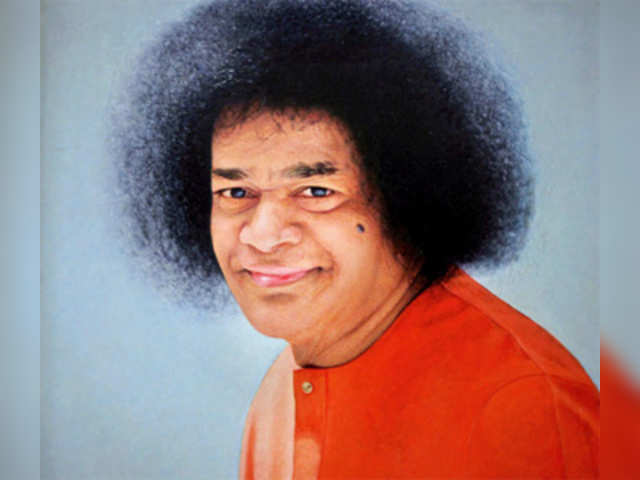 Sathya Sai Baba passes away, leaves behind Rs 40,000-cr worth empire with  no clear succession plan - The Economic Times