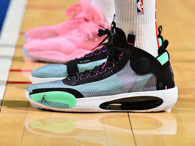 China's sneakerheads chase 6,600% returns flipping Air China's sneakerheads chase 6,600% returns flipping Air