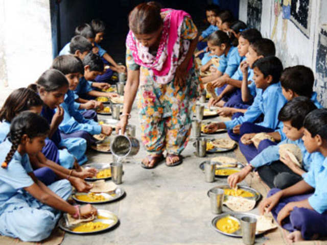 Mid Day Meal Scheme editorial image. Image of indian - 63661895