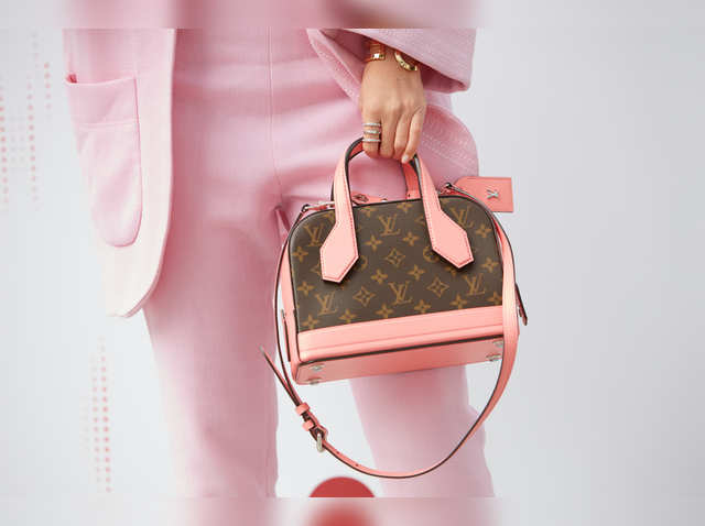 Alma Monogram Handbag Louis Vuitton - One size, buy pre-owned at 1300 EUR
