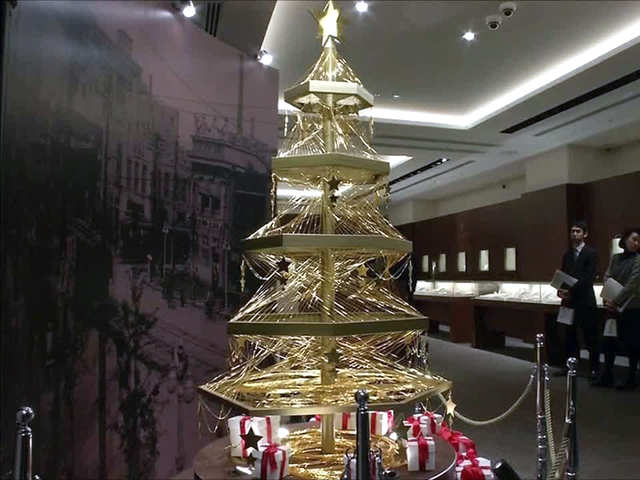 ​Ginza Tanaka Gold Christmas tree, Japan - $4.24 million