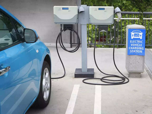 New Delhi to get more EV charging stations, some with battery swapping  facilities - The Economic Times