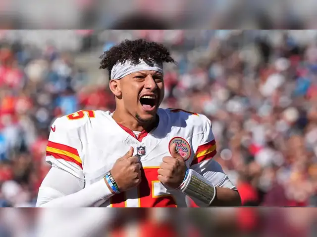 Chiefs shock fans by pulling NFL star Patrick Mahomes after just 48 seconds  on the field - what went wrong? - The Economic Times