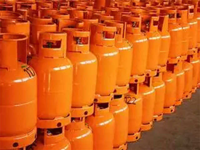 Lpg Gas Cylinder Price In Delhi Today With Subsidy Amount