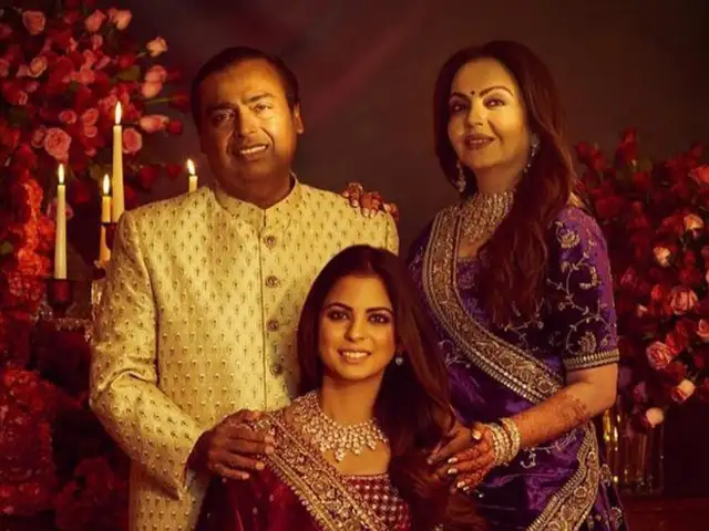 Isha Ambani Anand Piramal Wedding Another Reception For Isha Anand Ambanis Host Party For Reliance Family Mum Nita Dazzles In Sabyasachi The Economic Times