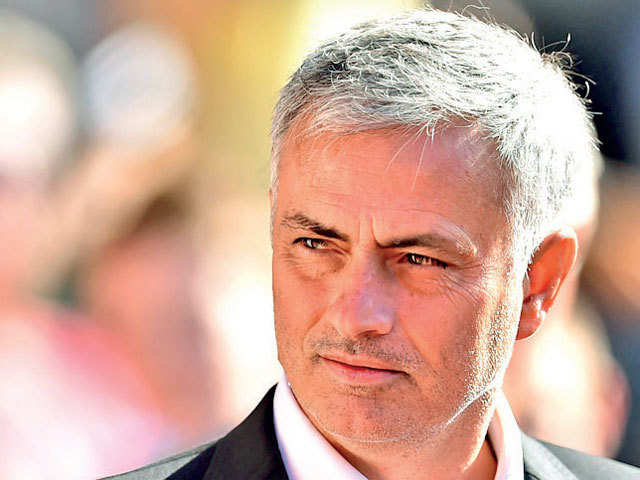 Jose Mourinho rekindles feud with Antonio Conte