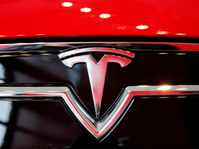 Teslas Futuristic Blade Runner Pickup Truck Likely To Be