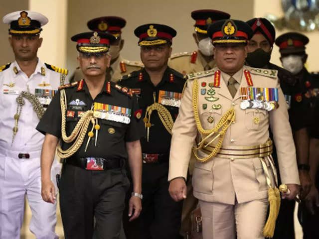 Top Navy Commanders To Discuss Allowing Indian Dresses In