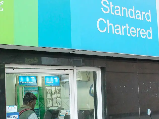 Standard Chartered Incurs Pre Tax Loss In Q3 Plans To Cut 15000 Jobs