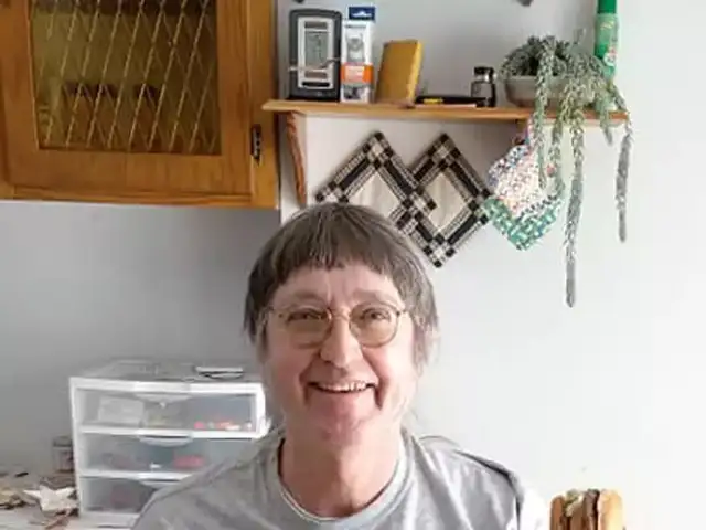 World Tallest Woman: Tallest woman in world takes her first flight