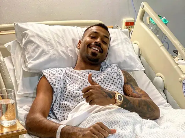 Hardik Pandya Sports Watch With 8 Yr Waitlist To Get On Waitlist After Surgery Sets Twitter Buzzing The Economic Times