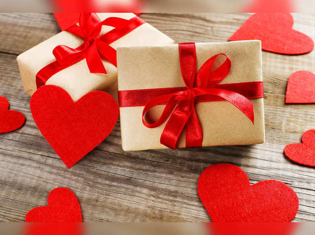 Top 15 Valentine's Day Gift Ideas For Him & Her