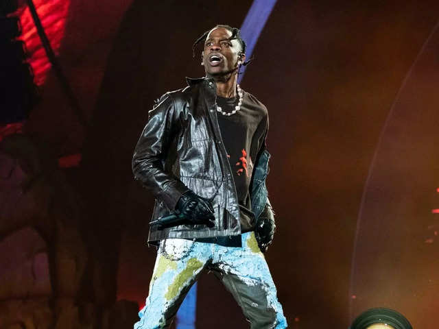 Travis Scott Outfit from January 11, 2021, WHAT'S ON THE STAR?