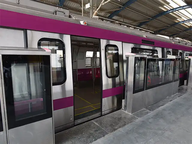 Delhi Metro Magenta Line Platform Screen Doors Hi Tech