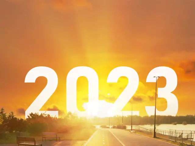 Small and simple resolutions
