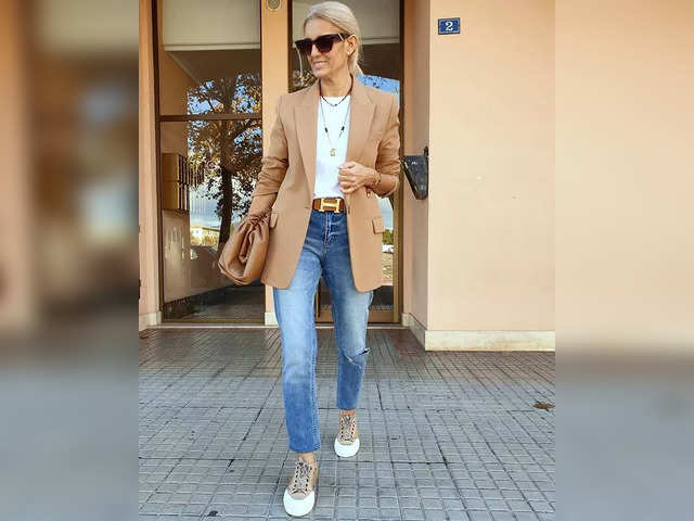 How I Dress Up Everyday Jeans With A Great Blazer