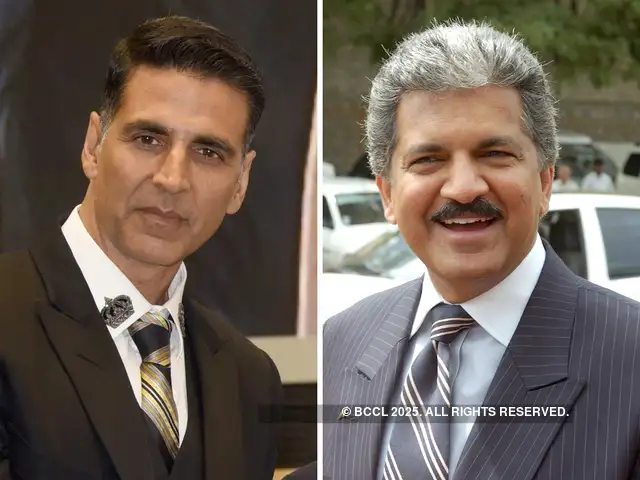 Akshay Kumar Akshay Kumar Turns A Good Samaritan Anand Mahindra Lauds Actor For Monday Booster Shot The Economic Times See more ideas about india actor, actors, shahrukh khan. akshay kumar turns a good samaritan