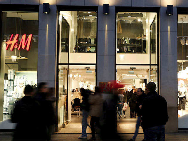 How H&M, Zara, And Uniqlo Get You To Spend More Money On, 40% OFF