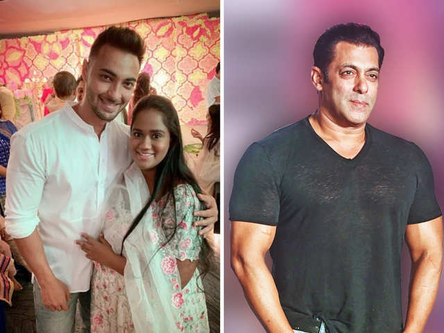 Salman Khan Arpita Khan Welcomes Ganpati Bappa With Family Brother Salman In Attendance The Economic Times arpita khan welcomes ganpati bappa with