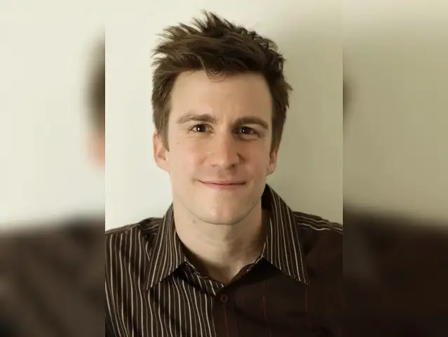 metastatic melanotic peripheral nerve sheath sarcoma gavin creel Mike Peters of the Alarm in Remission, Broadway Gavin Creel: Broadway Icon Dies