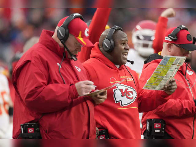 Chiefs' LeSean McCoy: 'It's time' Eric Bieniemy got an NFL head coaching  job 