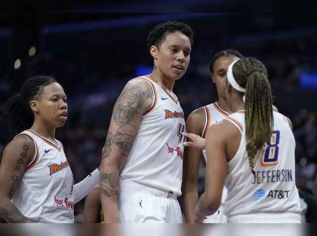 Dawn Staley Backs Brittney Griner 'Every Single Day' Detained in Russia