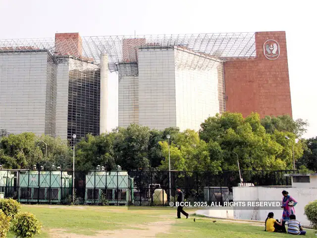 Lic Board Meet Tomorrow To Vet Idbi Takeover Stake Buy Likely In 2 3 Tranches The Economic Times Murray king, lic board chair, explains why this is important in the rapidly changing domestic and global industry. the economic times