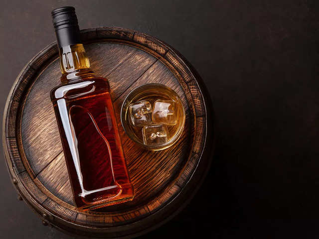 7 best scotch whiskey brands available in India to load up on for your next  party | GQ India