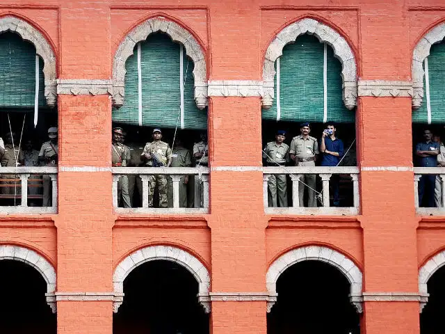 Madras High Court Sets Aside Order To Appoint Workers For Dindigul