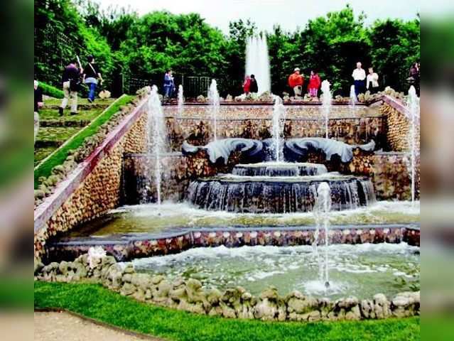 Fountain in Paradise