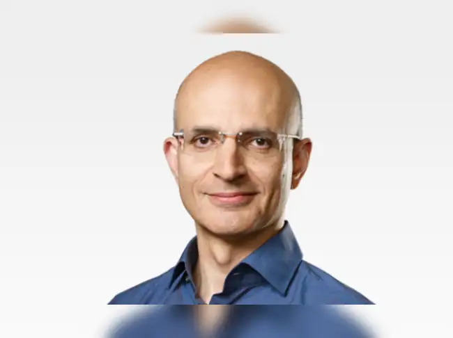 Image for Sabih Khan, Indian-origin executive at Apple, elevated to COO role