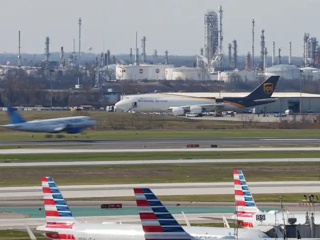 FAA delays flights at New York, Philadelphia airports due to severe ...