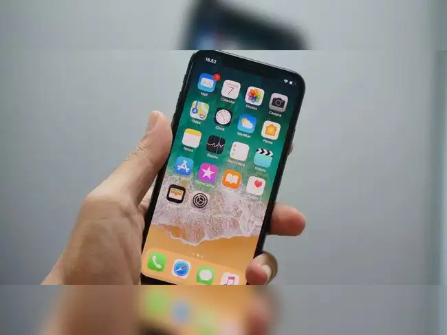 Image for Apple hires ex-Google executive to head AI marketing amid push to improve Siri