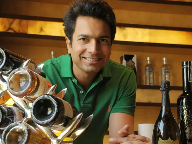 Micromax partners Uber for built-in app - The Economic Times