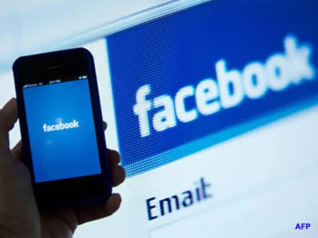 Image for New Facebook app to allow free voice calls to friends