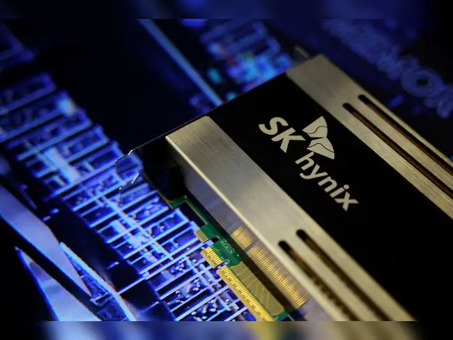 Image for SK Hynix's Solidigm unit is weighing NAND memory chip factory in US, sources say