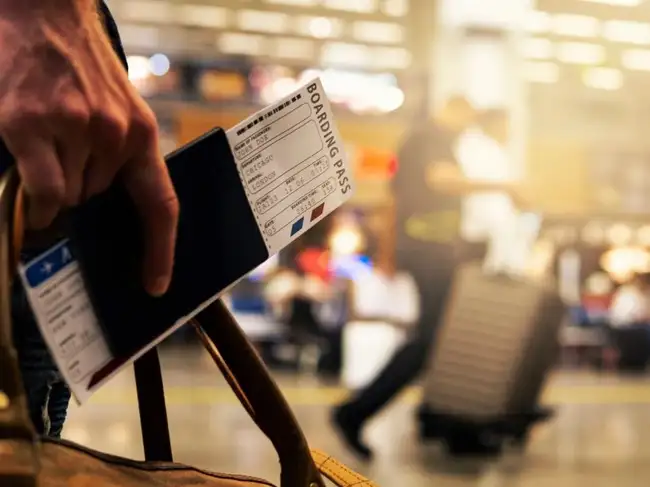 Image for India to scrap boarding pass stamping for international flyers from Sept 1
